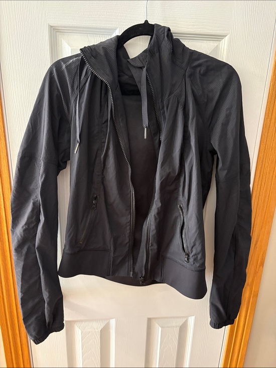 lululemon athletica Jackets & Blazers - lululemon athletica Black Hooded Zip Jacket